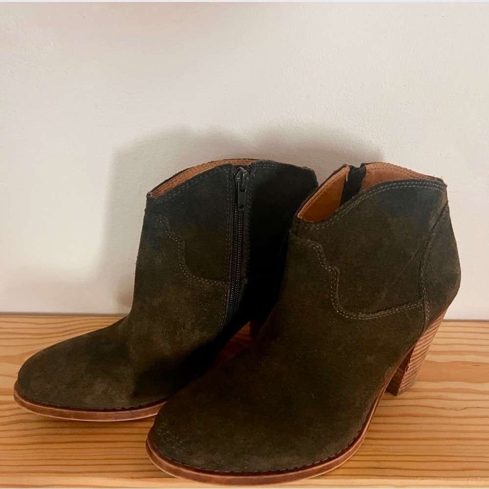 Lucky Brand | Basel Suede Ankle Booties | Stacked Heel | Women’s | Size 8